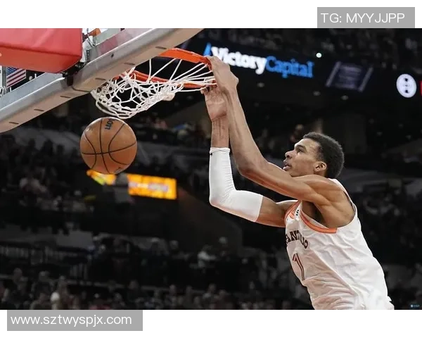 马刺与热火激战正酣直播吧带你全程关注精彩对决